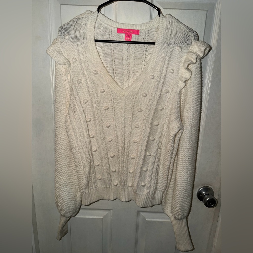 Lilly Pulitzer Cream V-Neck Sweater with Ruffle Size M. EUC